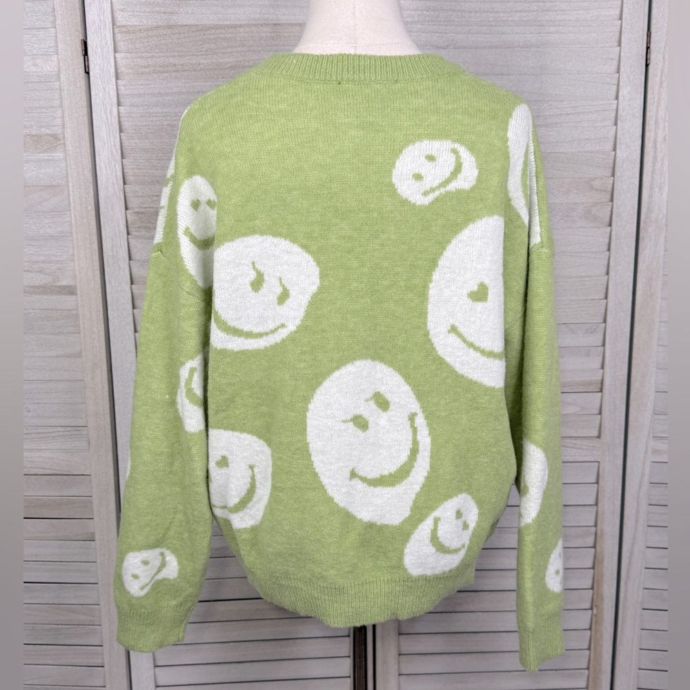FOREVER 21 Smiley Face Crewneck Sweater Green/White-Medium - Picture 2 of 2